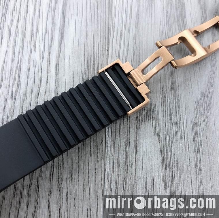 Replica Ulysse Nardin 42.7mm M05