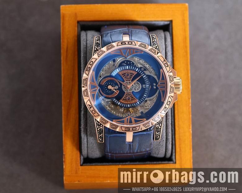 Replica Roger Dubuis watch M17