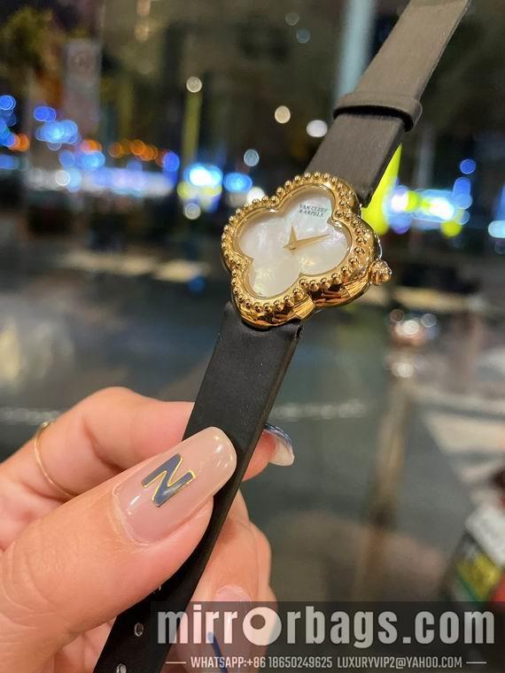 Replica Van Cleef Arpels watch 04