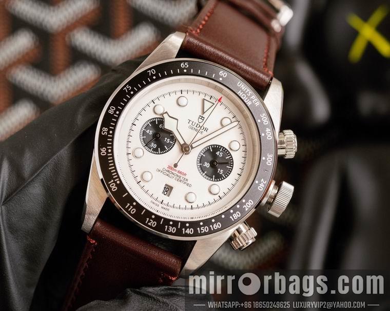 Replica Tudor men 42mm M09
