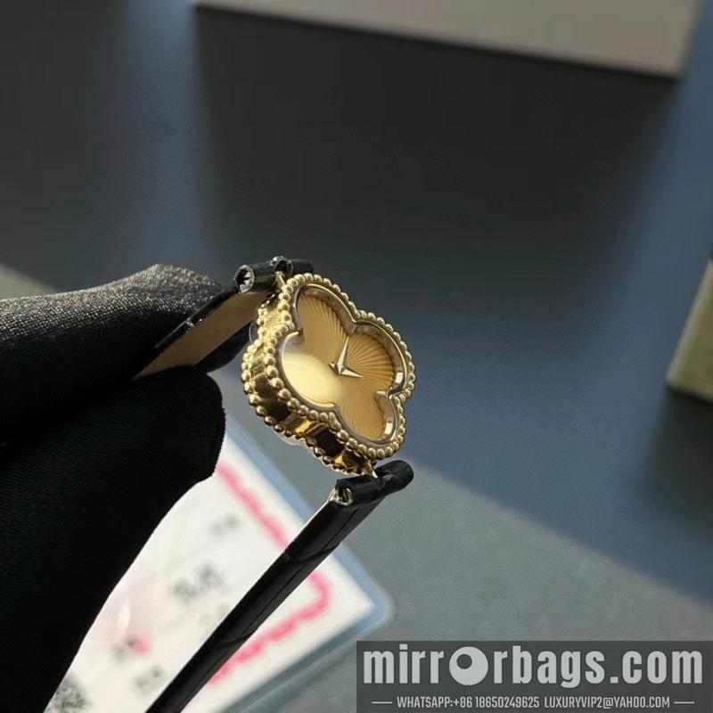 Replica Van Cleef & Arpels watch 022428