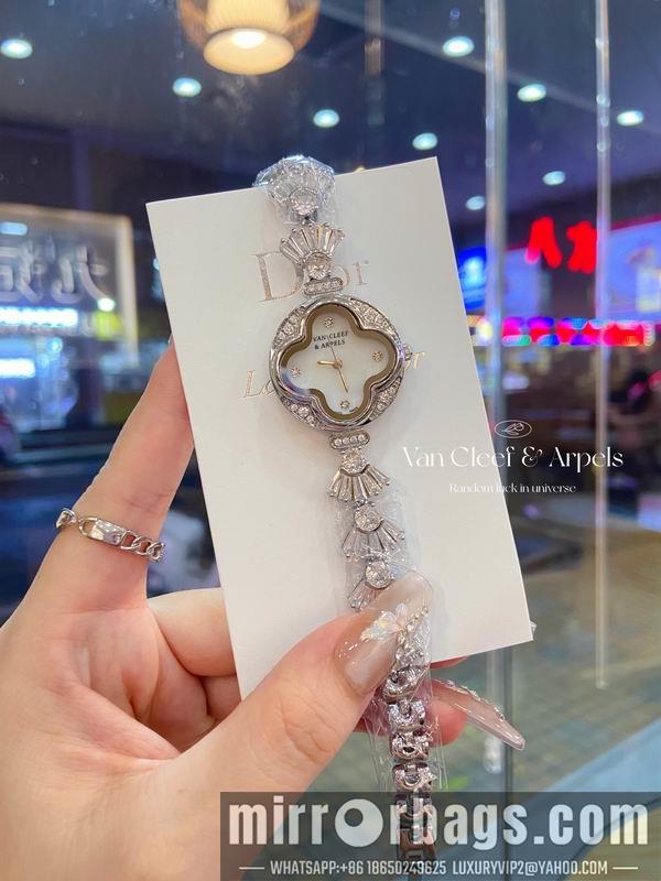 Replica Van Cleef Arpels watch 110162