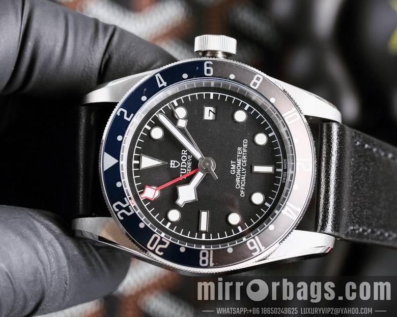 Replica Tudor men 42mm M12