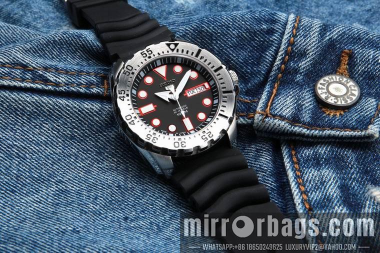 Replica Seiko men 43mm M03