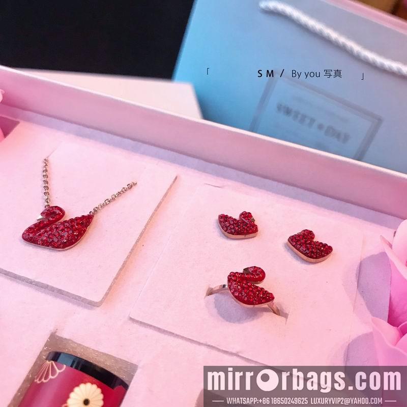 Replica Swarovski 5pcs 041422