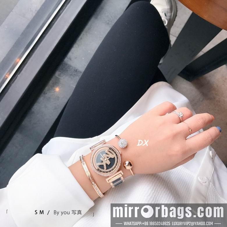 Replica Michael Kors S M 2nms28