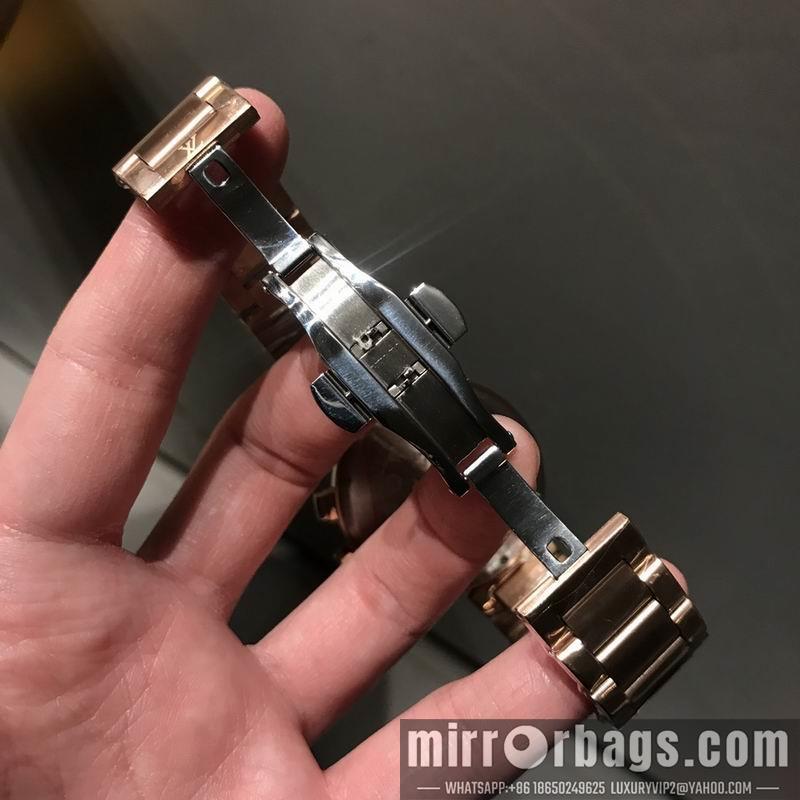 Replica LV 42X13mm 081659