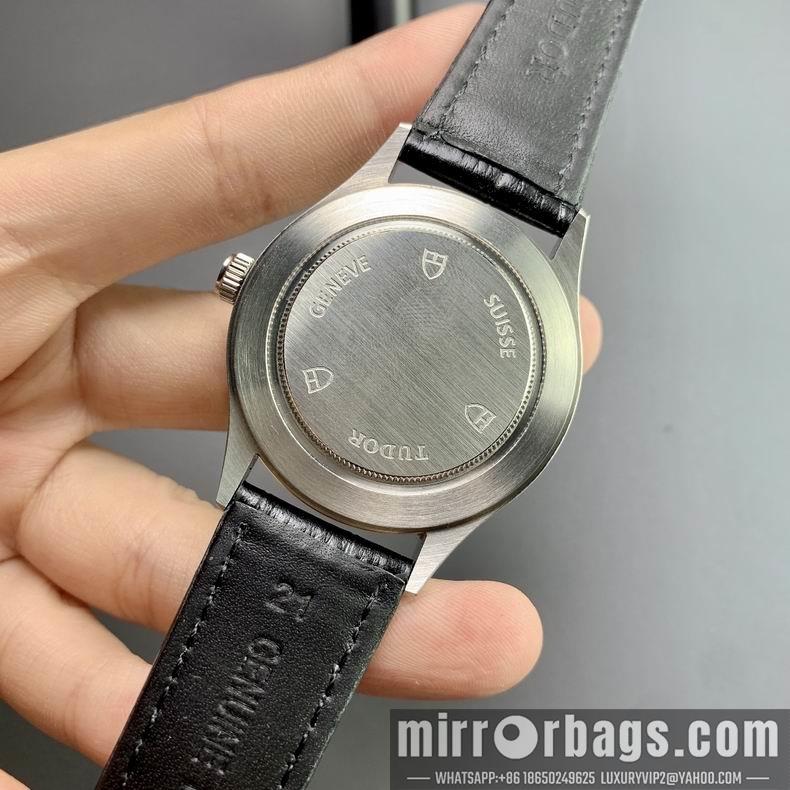 Replica Tudor watch M33