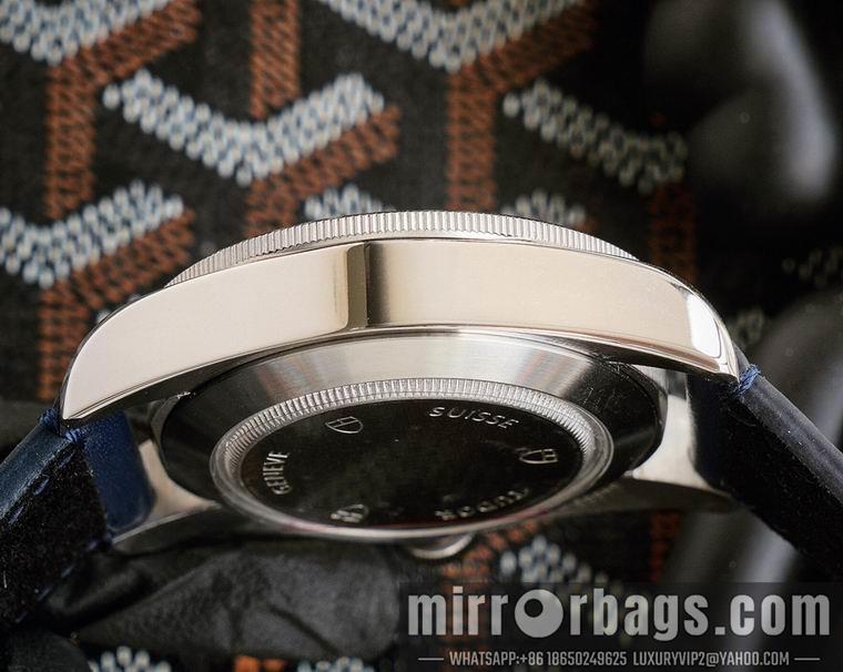 Replica Tudor men 42mm M10