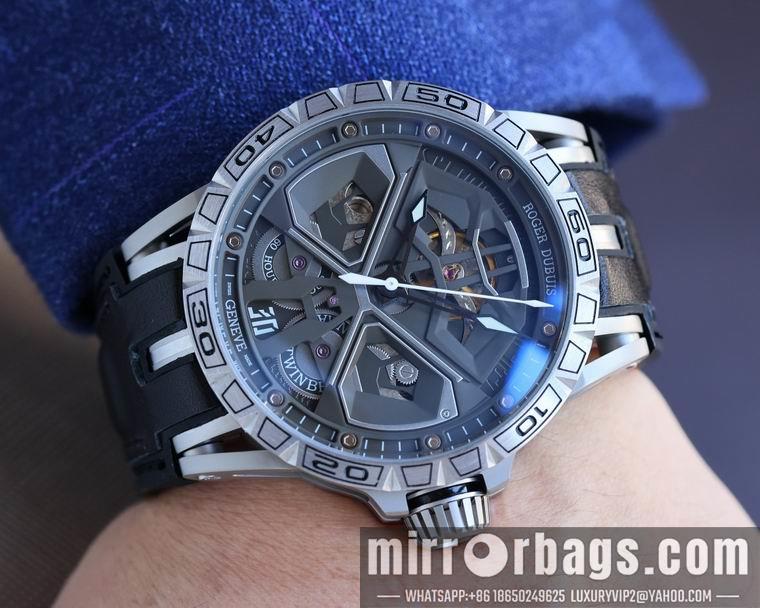 Replica Roger Dubuis men 45mm M01