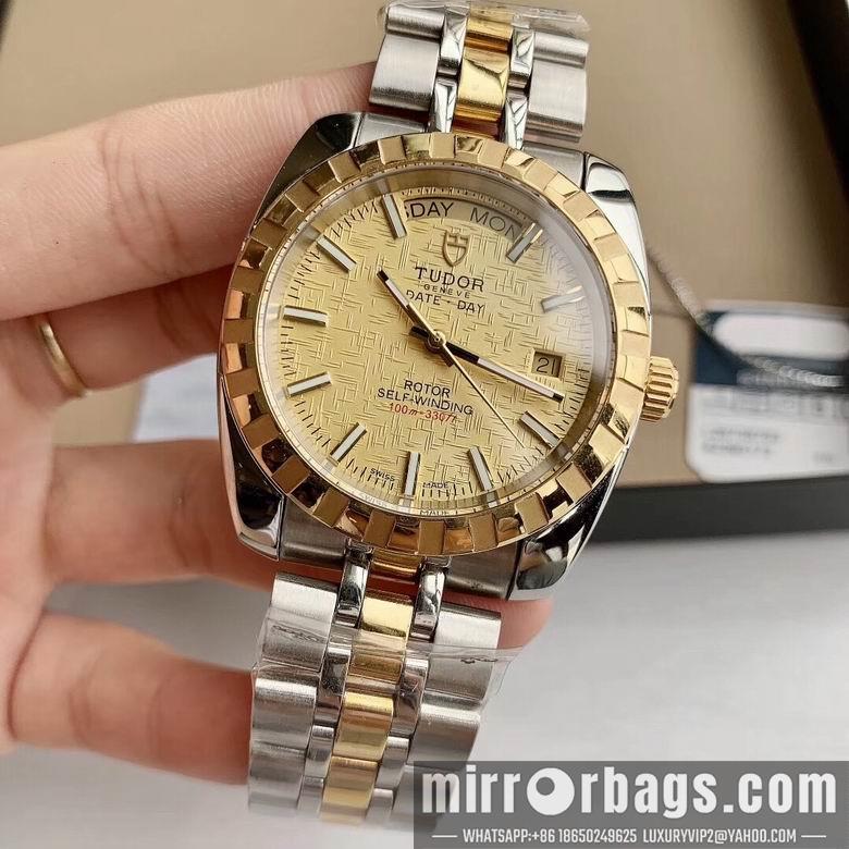 Replica Tudor watch M22