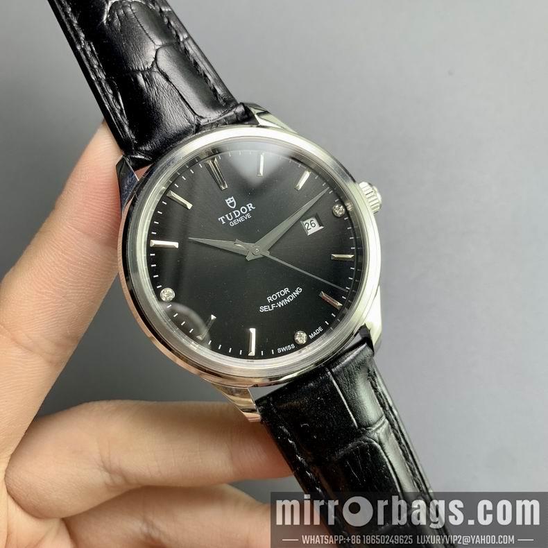 Replica Tudor watch M33