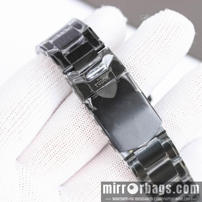 Replica Tudor 41mm 032235