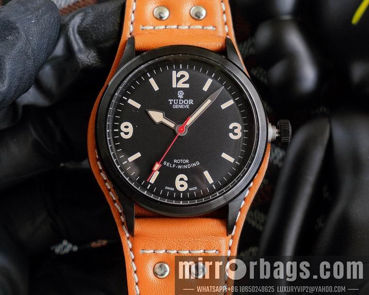 Replica Tudor 42mm men M01