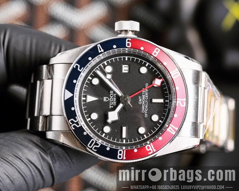 Replica Tudor men 42mm M12