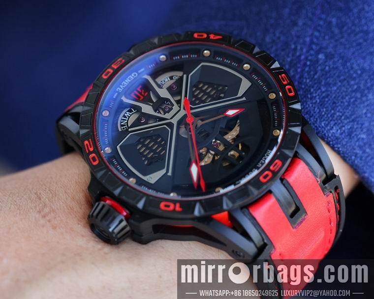 Replica Roger Dubuis men 45mm M01