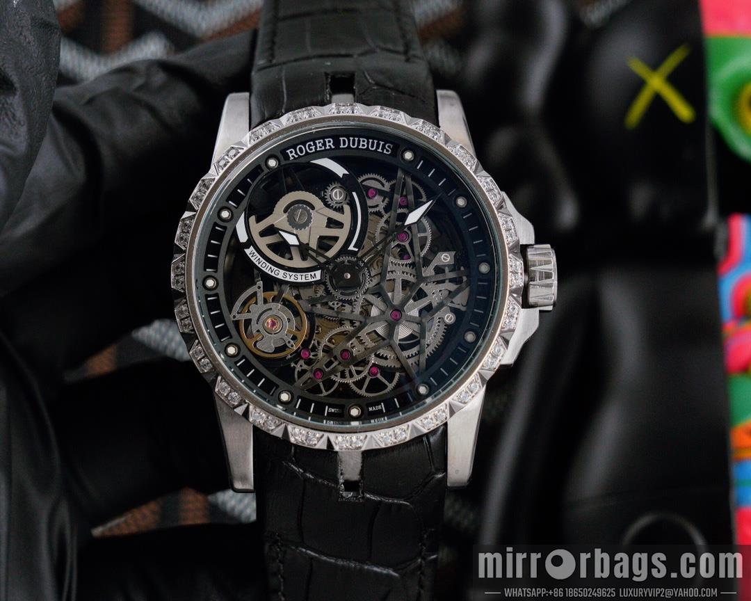 Replica Roger Dubuis watch M08