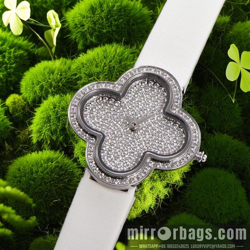 Replica Van Cleef & Arpels 27mm 102416