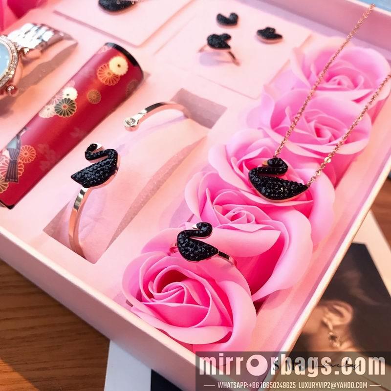 Replica Swarovski 5pcs 041422