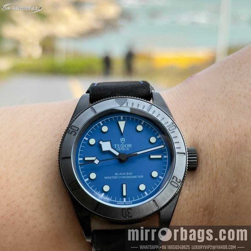 Replica Tudor 41mm 041605