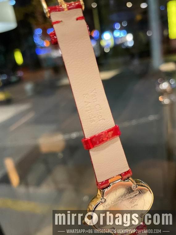 Replica Van Cleef Arpels watch 04