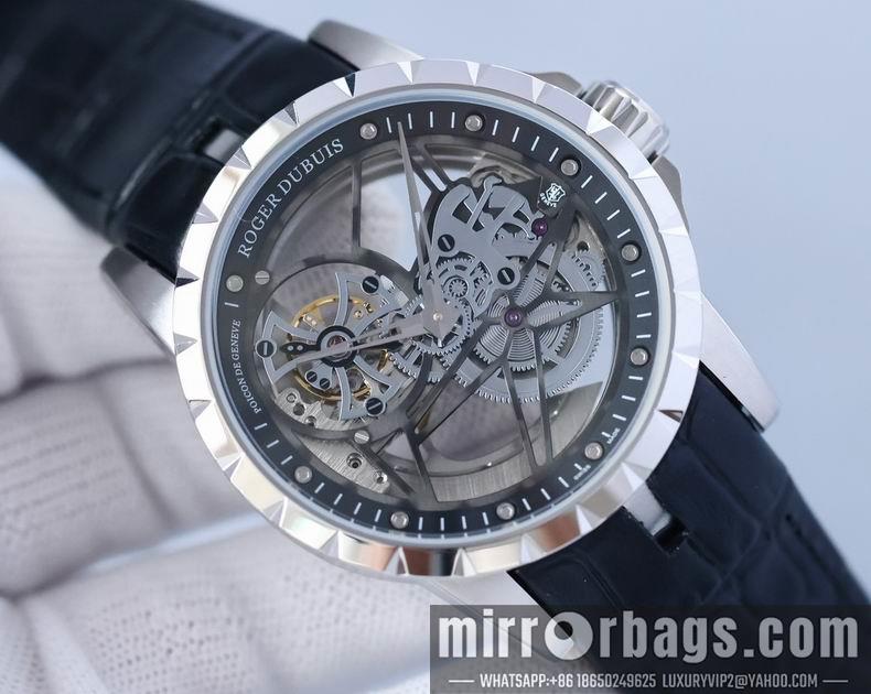 Replica Roger Dubuis watch M19