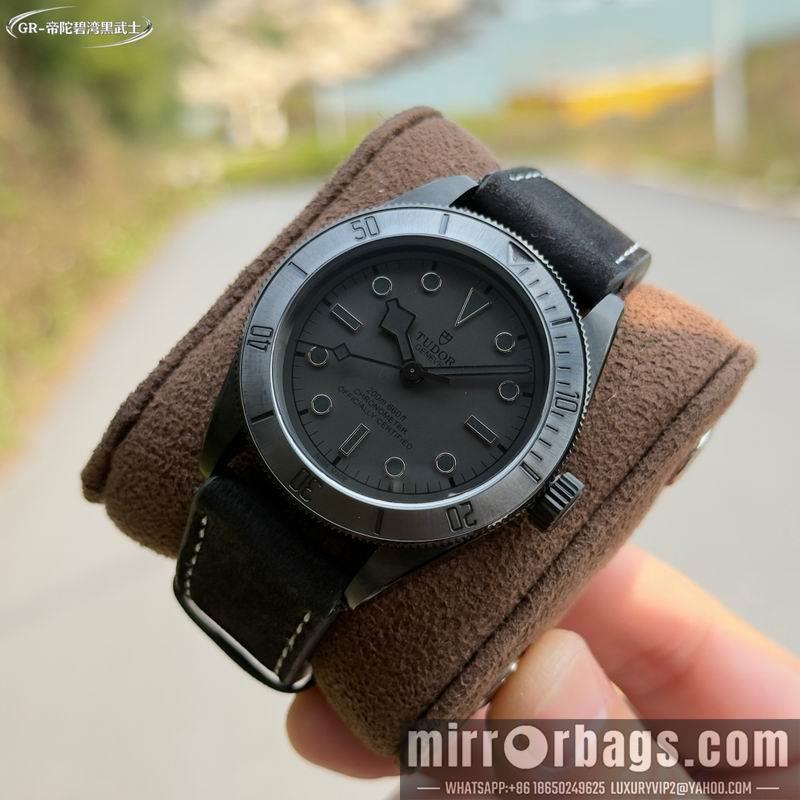 Replica Tudor 41mm 041604