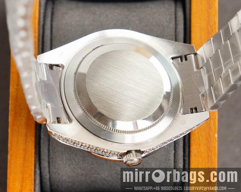 Replica Rolex 42X11mm 111052