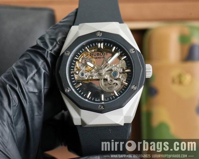 Replica Hublot 45mm 033106