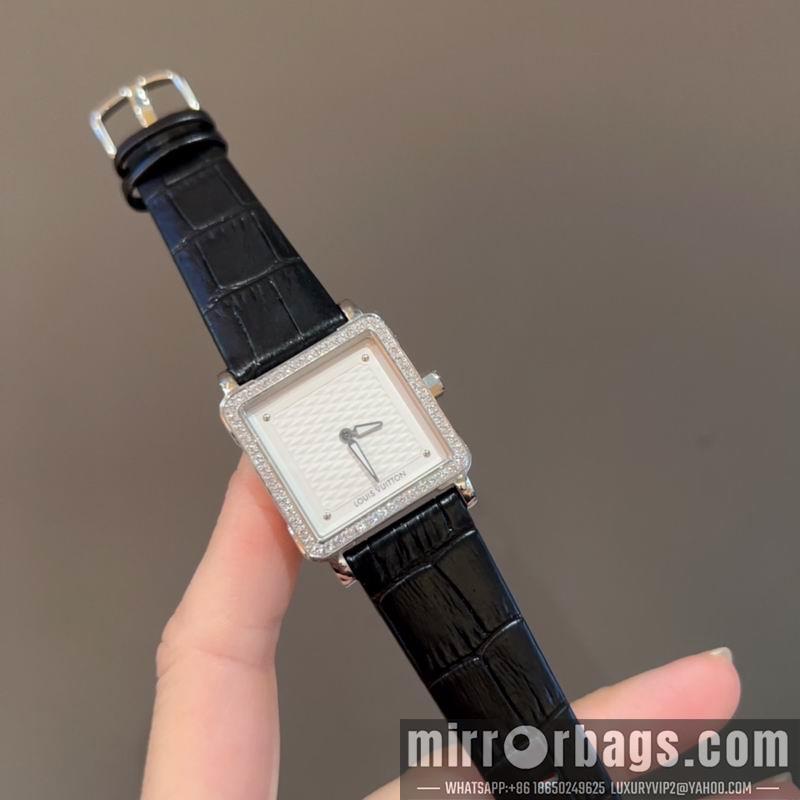 Replica LV 30X30mm 082222
