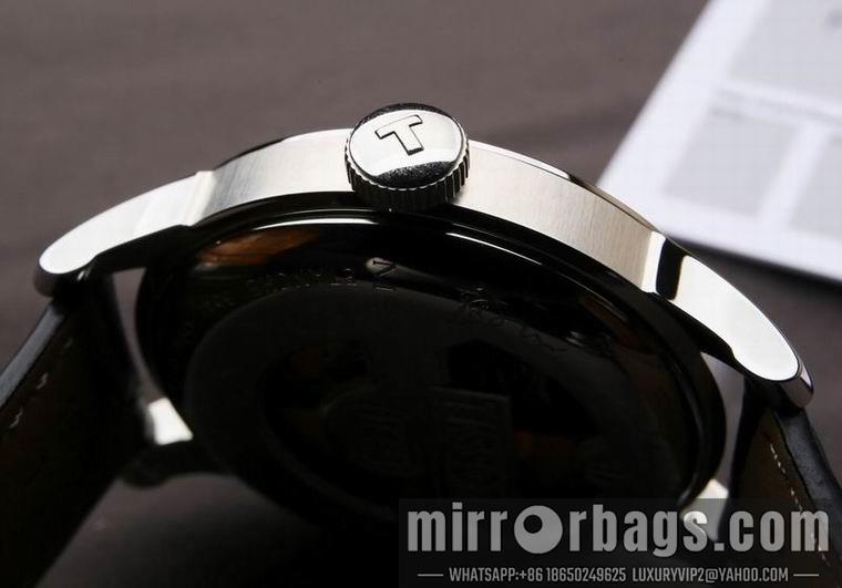Replica Tissot men 39.3mm women 25.3mm A95
