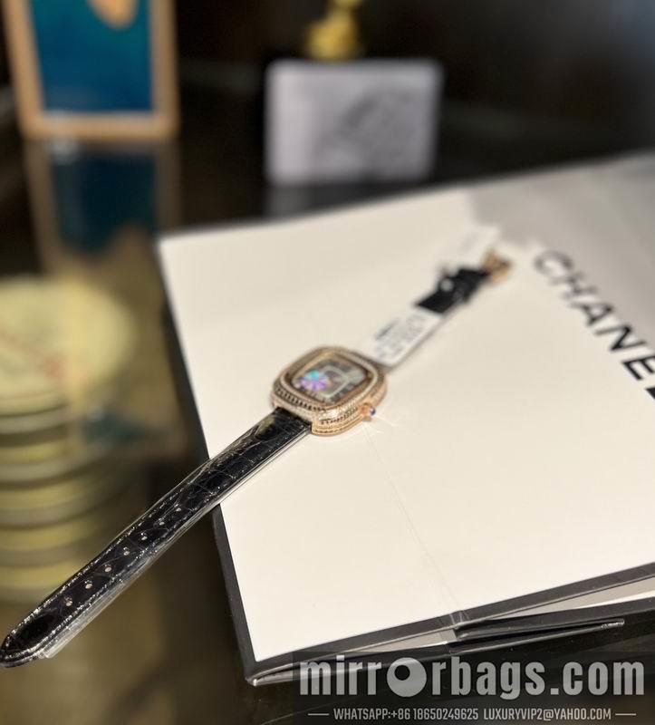Replica Cartier 30.44X33.78X7.08mm 060309