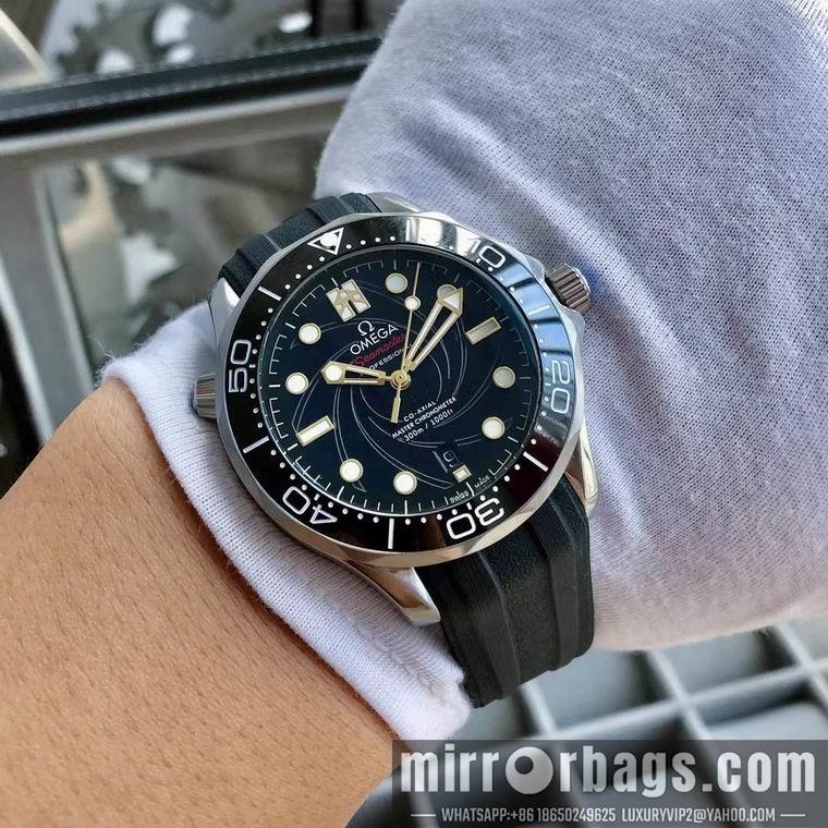 Replica Omega men 45mm M17
