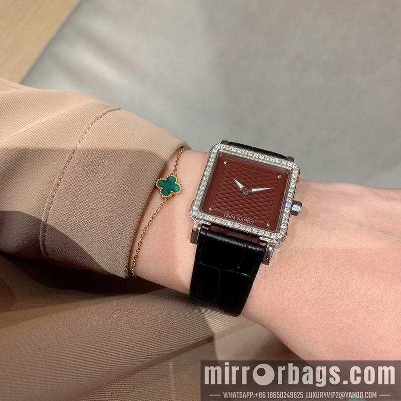 Replica LV 30X30mm 032720