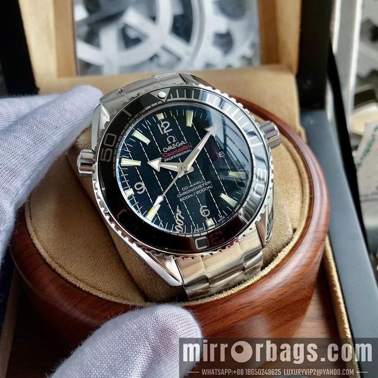 Replica Omega men 45mm M11