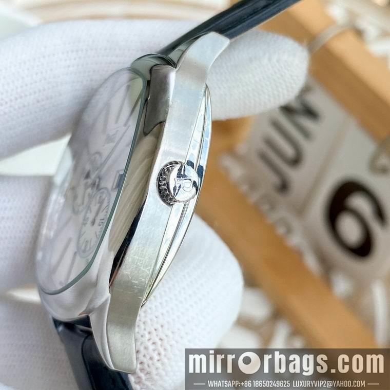 Replica Piaget men 42mm M05
