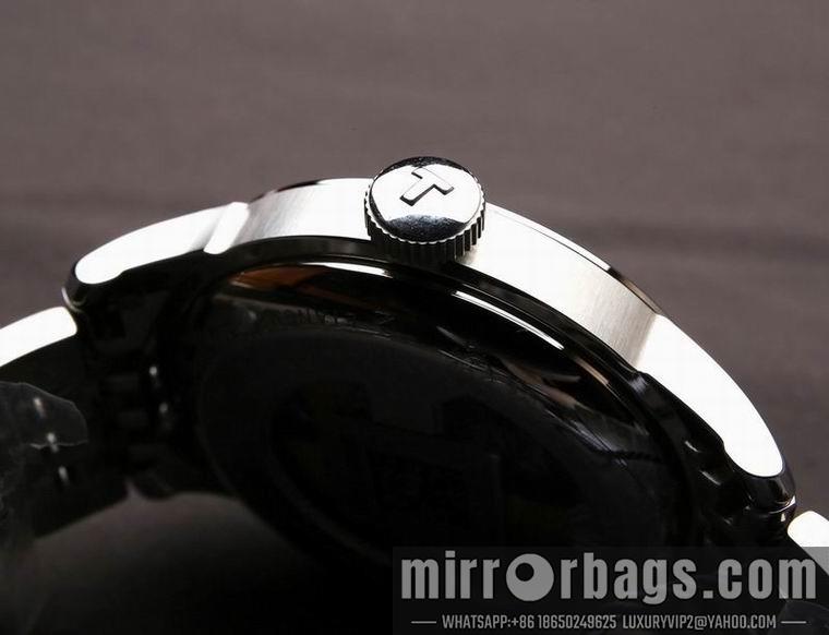 Replica Tissot men 39.3mm women 25.3mm A95