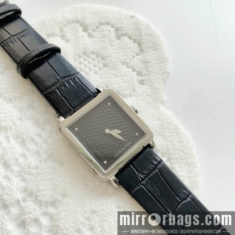 Replica LV 30X30X7mm 032585