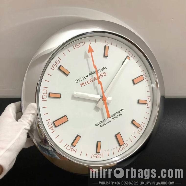 Replica Rolex clock mb 06