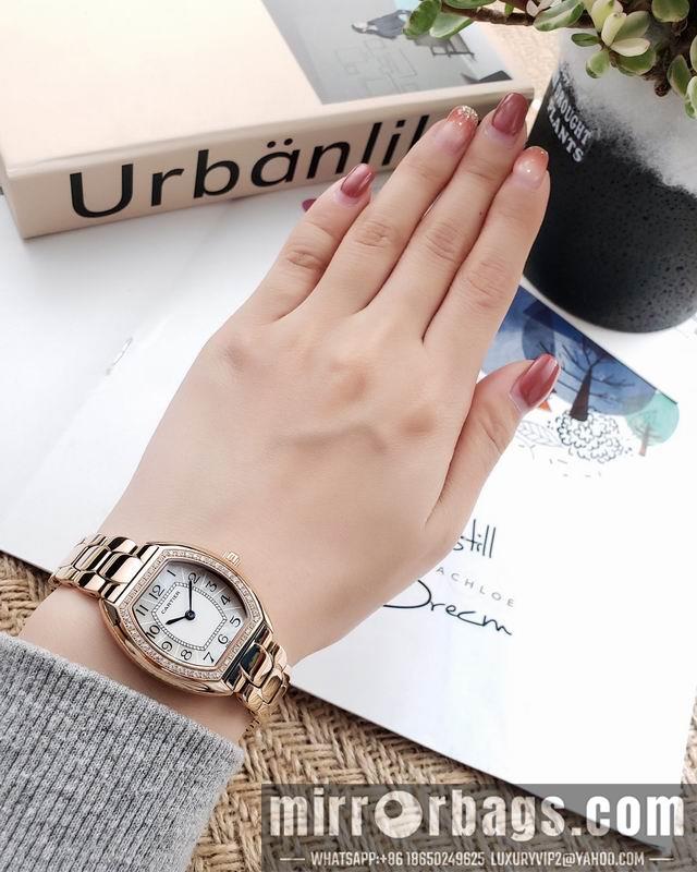 Replica Cartier 27X32mm 102322