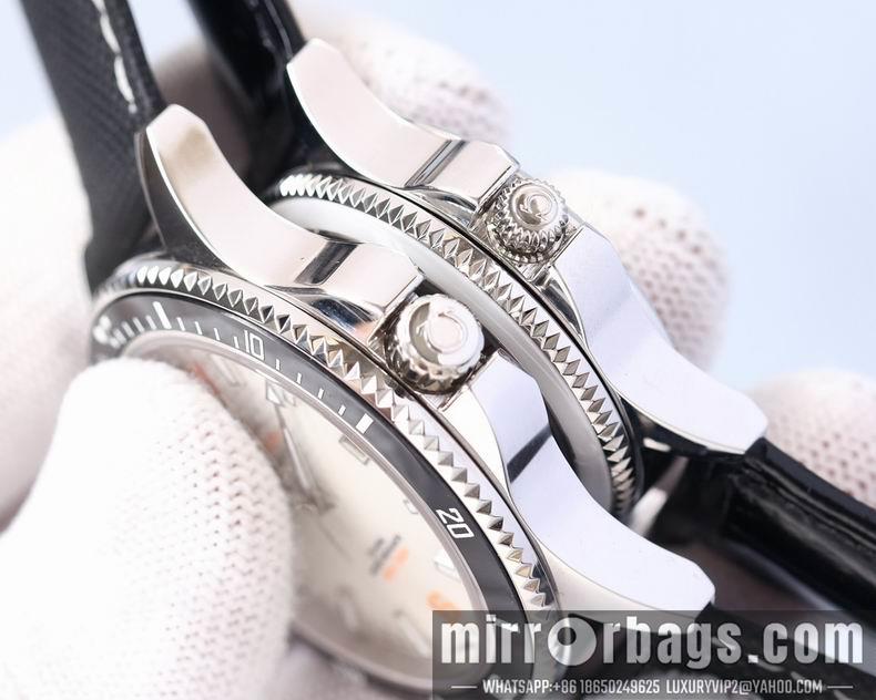 Replica Omega men 41mm women 33mm M138