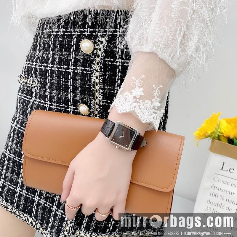 Replica LV 30X30X7mm 032585