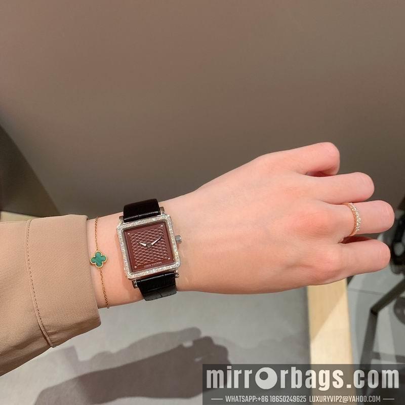 Replica LV 30X30mm 032720