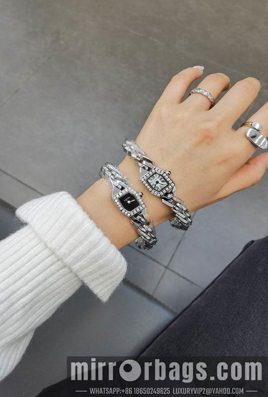Replica Cartier women 17.5X20.5mm M74