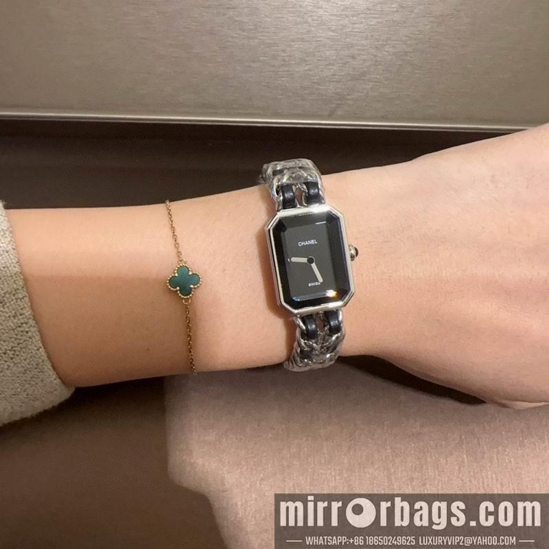 Replica Chanel 20X26mm 041635
