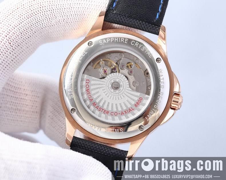 Replica Omega men 41mm women 33mm M138