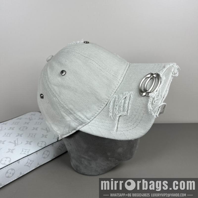 Replica Balenciaga cap dx40