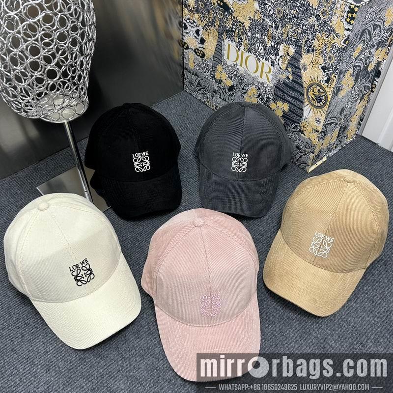 Replica Loewe cap dx31