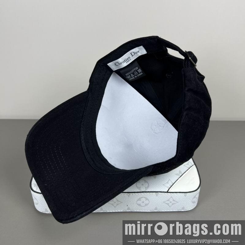 Replica Dior cap dx07