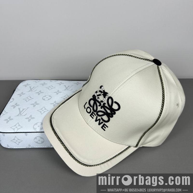 Replica Loewe cap dx47